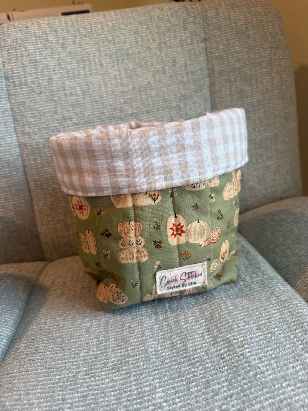 Large vanity bucket